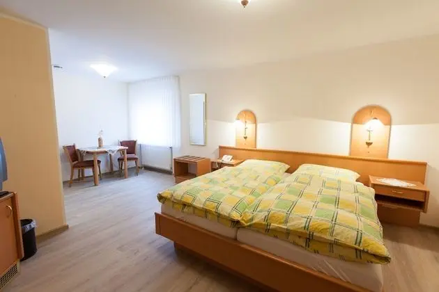 Comfort Tek Büyük Yataklı Oda