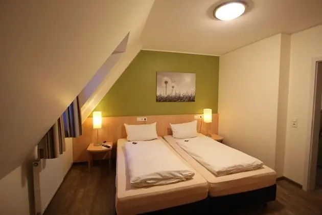 Comfort Tek Büyük Yataklı Oda