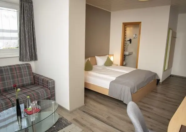 Comfort Tek Büyük Yataklı Oda