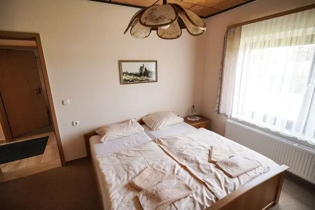 Basic Tek Büyük Yataklı Oda