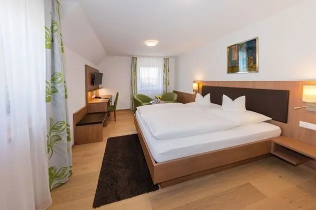 Economy Tek Büyük Yataklı Oda