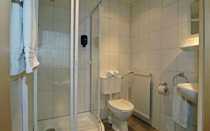 Büyük Yataklı Tek Kişilik Oda (House 1)