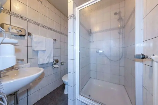 Büyük Yataklı Tek Kişilik Oda (House 1)