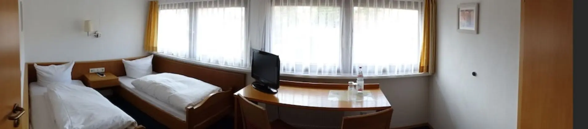 Tek Büyük Yataklı Oda