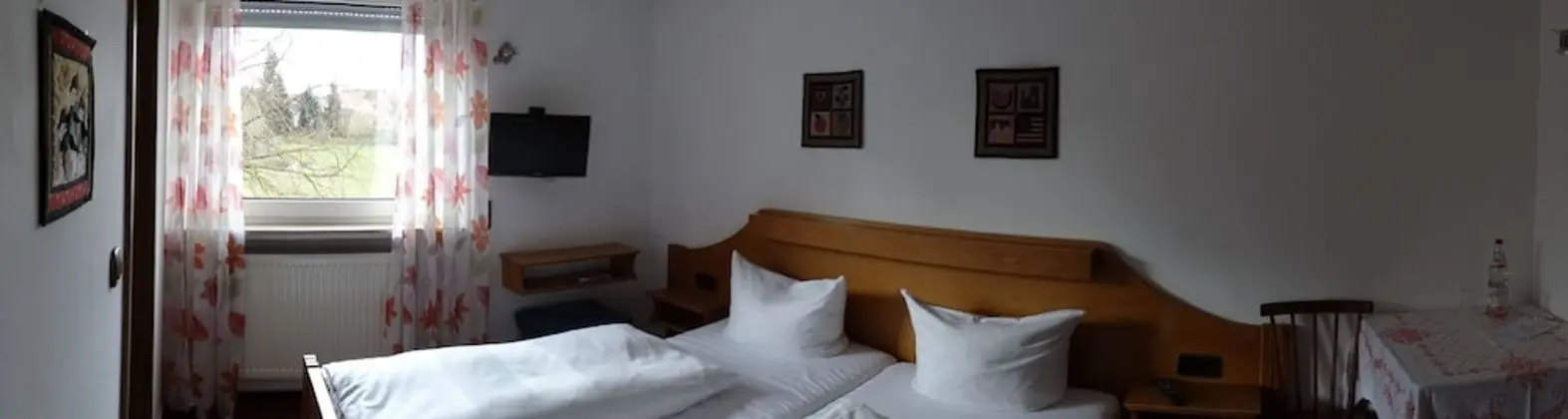 Tek Büyük Yataklı Oda