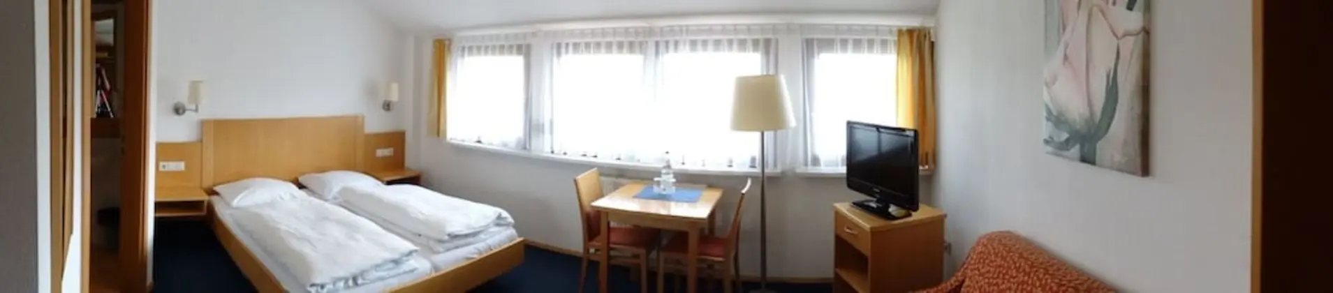 Tek Büyük Yataklı Oda