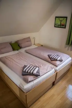 Basic Tek Büyük veya İki Ayrı Yataklı Oda