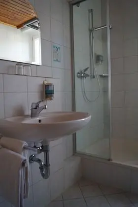 Tek Kişilik Oda, Bahçe Manzaralı