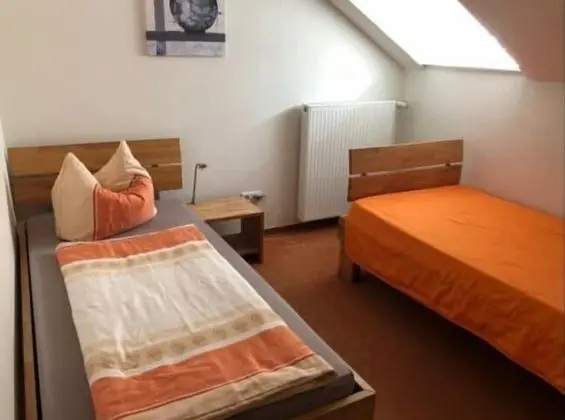 Tek Büyük Yataklı Oda