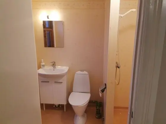 Tek Kişilik Oda, Ortak Banyo
