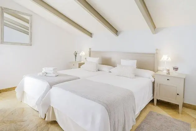 İki Ayrı Yataklı Oda (number 4 and 5)