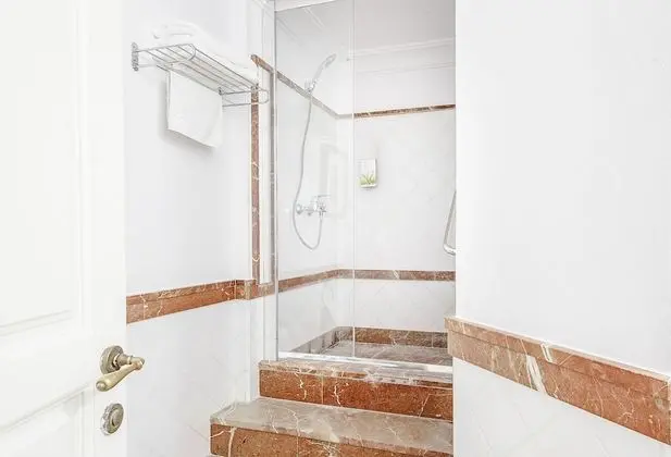 İki Ayrı Yataklı Oda (number 4 and 5)