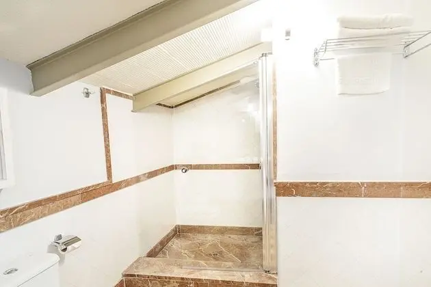 İki Ayrı Yataklı Oda (number 4 and 5)