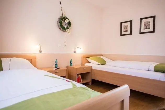 İki Ayrı Yataklı Oda, 2 Tek Kişilik Yatak, Sigara İçilmez