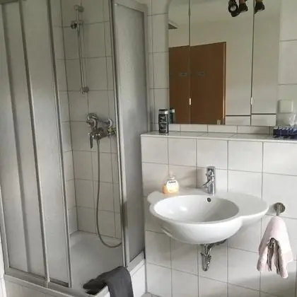 Tek Büyük Yataklı Oda, Ortak Banyo