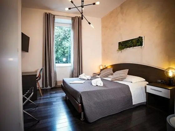 Tek Büyük Yataklı Oda