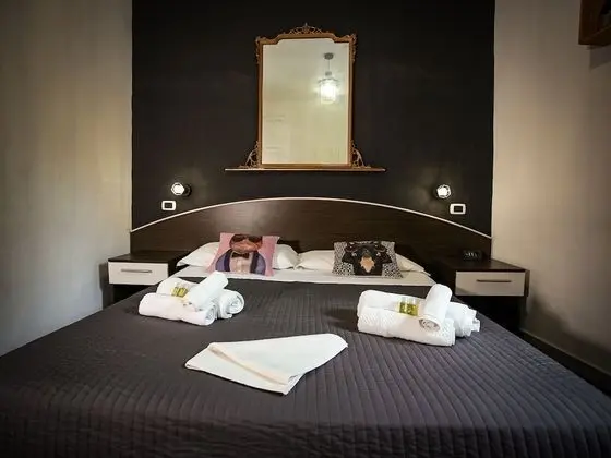 Tek Büyük Yataklı Oda