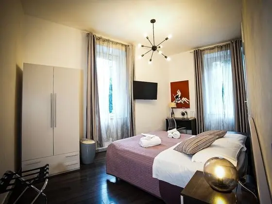 Tek Büyük Yataklı Oda