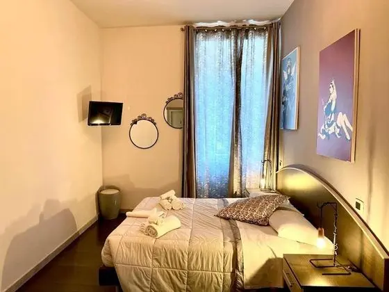 Tek Büyük Yataklı Oda