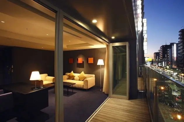 Süit, 1 En Büyük (King) Boy Yatak, Sigara İçilmez, Balkon (King Double, w/Private Balcony)