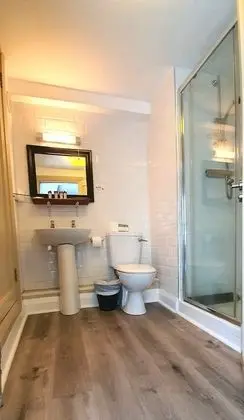 Dört Kişilik Oda