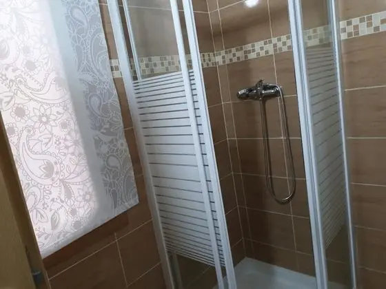 Economy Tek Büyük Yataklı Oda, Özel Banyo