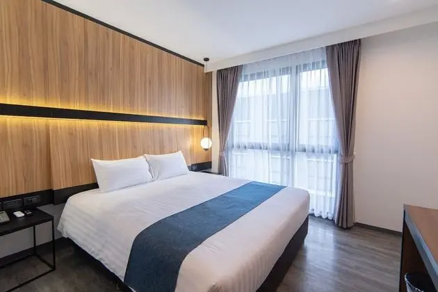 Deluxe Tek Büyük Yataklı Oda