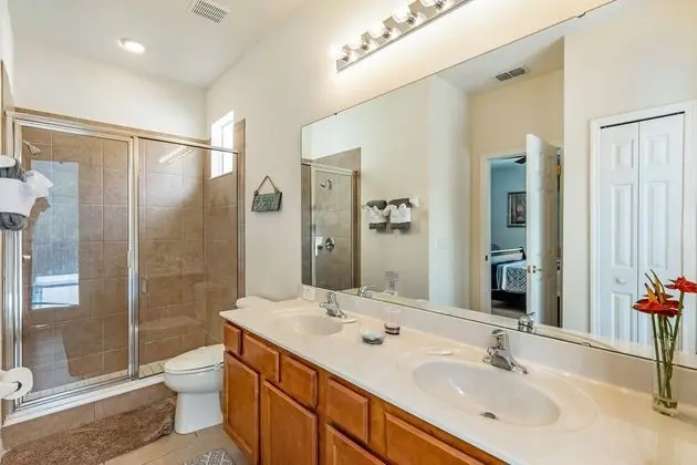 Villa (Gated Private Pool Home with Spa & Ga)