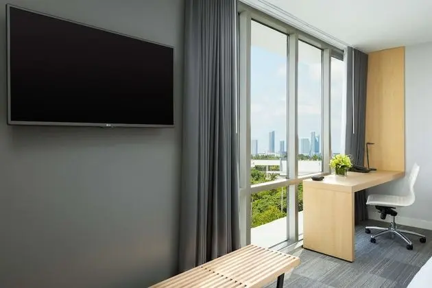 Oda, 1 En Büyük (King) Boy Yatak, Balkon, Havuz Manzaralı