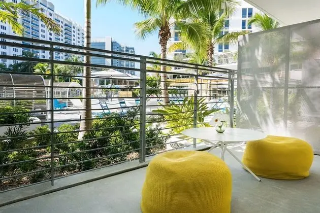 Oda, 1 En Büyük (King) Boy Yatak, Balkon, Havuz Manzaralı