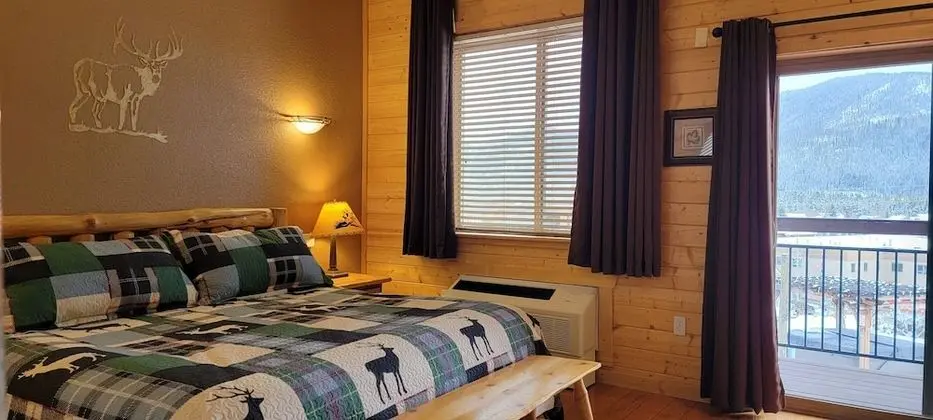 Deluxe Oda, 1 En Büyük (King) Boy Yatak, Balkon, Dağ Manzaralı