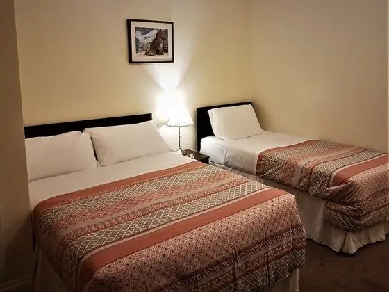Üç Kişilik Oda, Banyolu/Duşlu