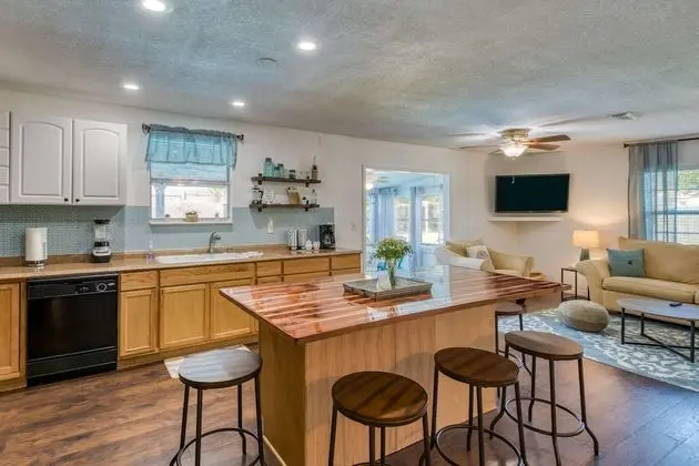 Ev (Gathering Shore)