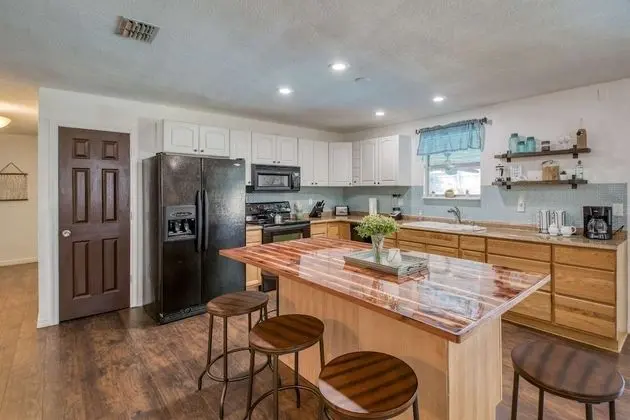 Ev (Gathering Shore)