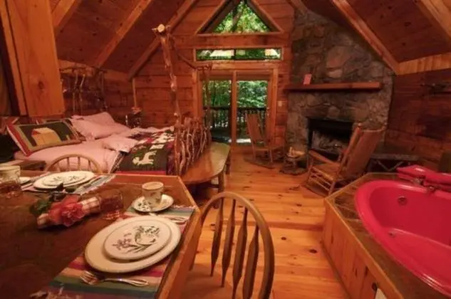 Romantic Kulübe