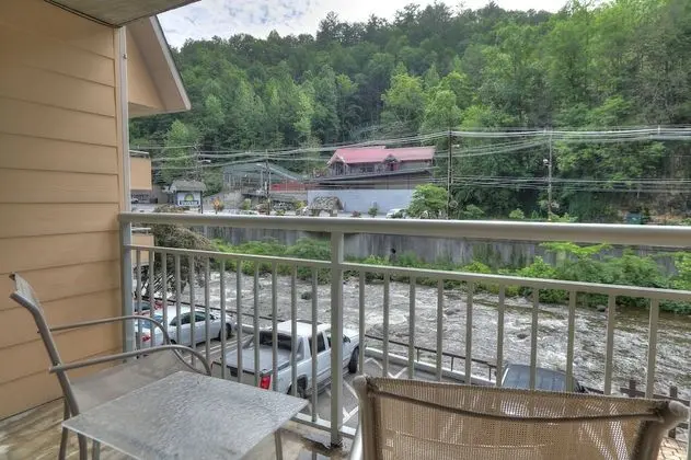 Deluxe Tek Kişilik Oda, 1 En Büyük (King) Boy Yatak, Balkon, Nehir Manzaralı