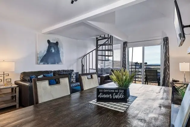 Signature Daire, 3 Yatak Odası, Balkon, Dağ Manzaralı