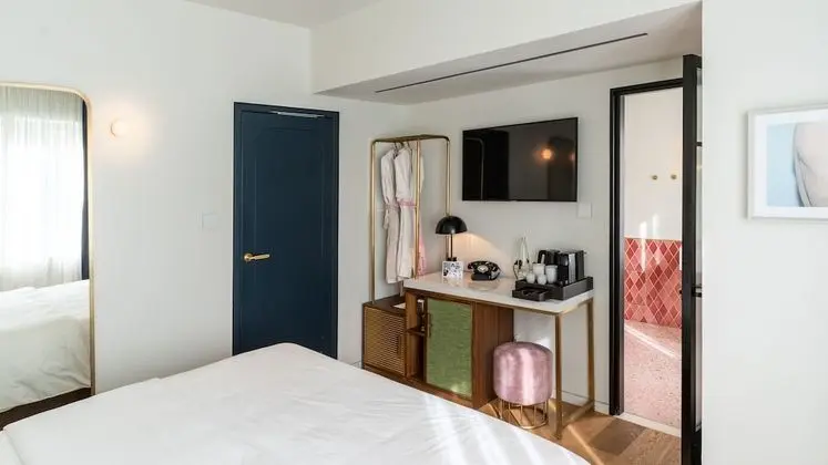 Deluxe Tek Büyük Yataklı Oda (Lavish)