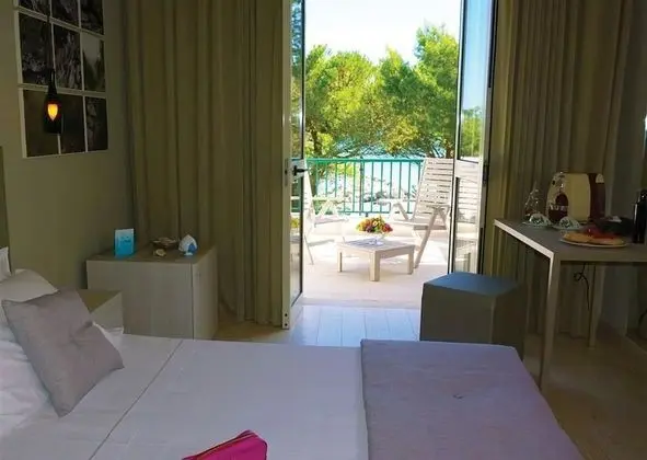 Deluxe Tek Büyük Yataklı Oda, 1 Yatak Odası, Özel Banyo, Deniz Manzaralı