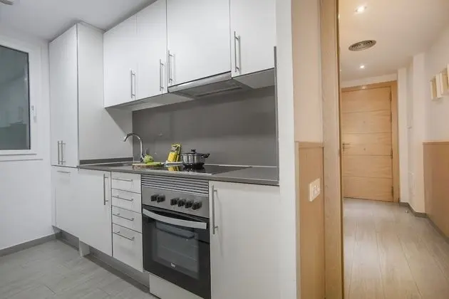 Apart Daire, 2 Yatak Odası, Teras (1111)