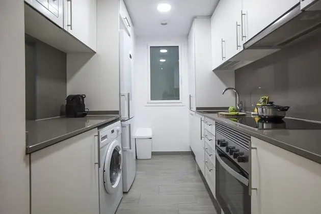 Apart Daire, 2 Yatak Odası, Teras (1111)