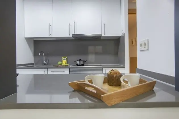 Apart Daire, 2 Yatak Odası, Teras (1111)