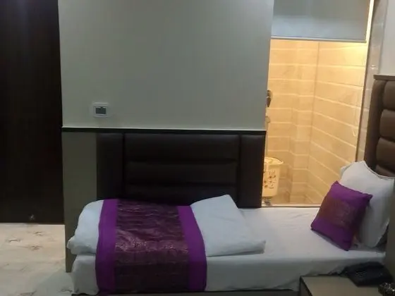 Üç Kişilik Oda, Birden Çok Yatak, Engellilere Uygun, Sigara İçilebilir