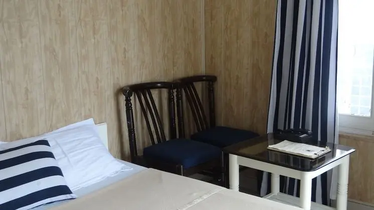 Economy Tek Büyük Yataklı Oda