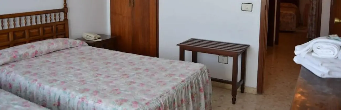 Dört Kişilik Oda, Deniz Manzaralı