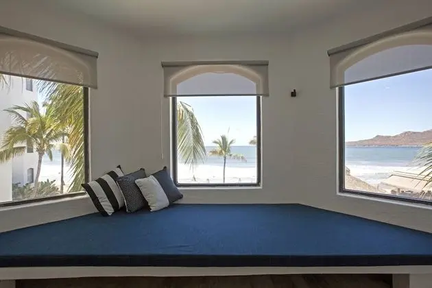 Suite, 2 Bedroom, 3 Queen Beds