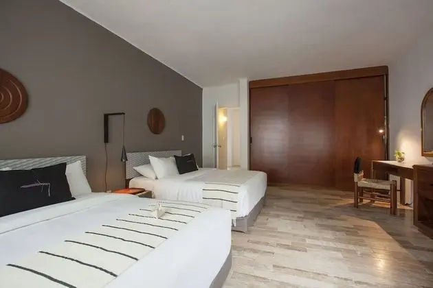 Suite, 2 Bedroom, 3 Queen Beds