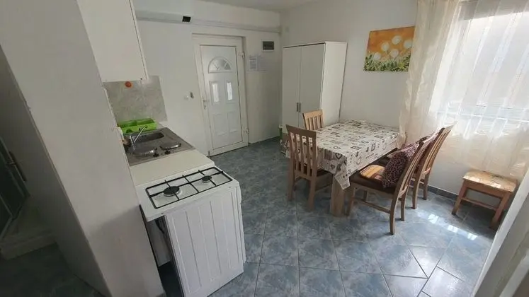 Apart Daire (Gavro - 20 m from the sea - A1(4))