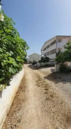 Apart Daire (Gavro - 20 m from the sea - A1(4))