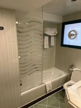 Superior Tek Büyük veya İki Ayrı Yataklı Oda